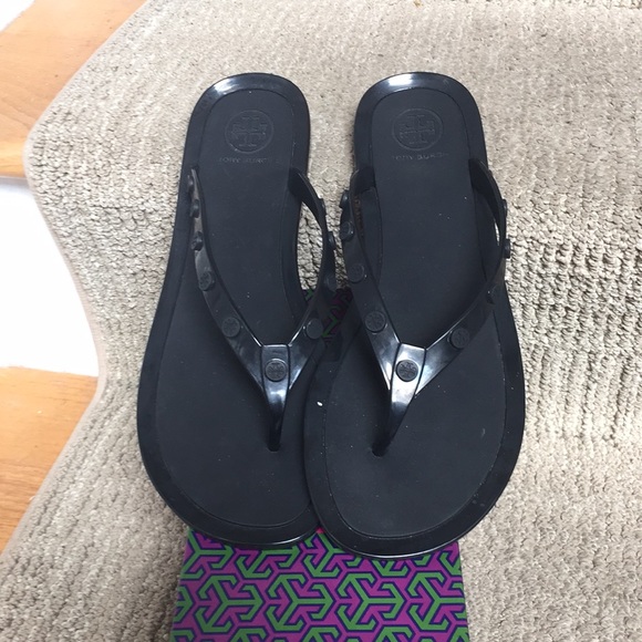tory burch studded jelly flip flop